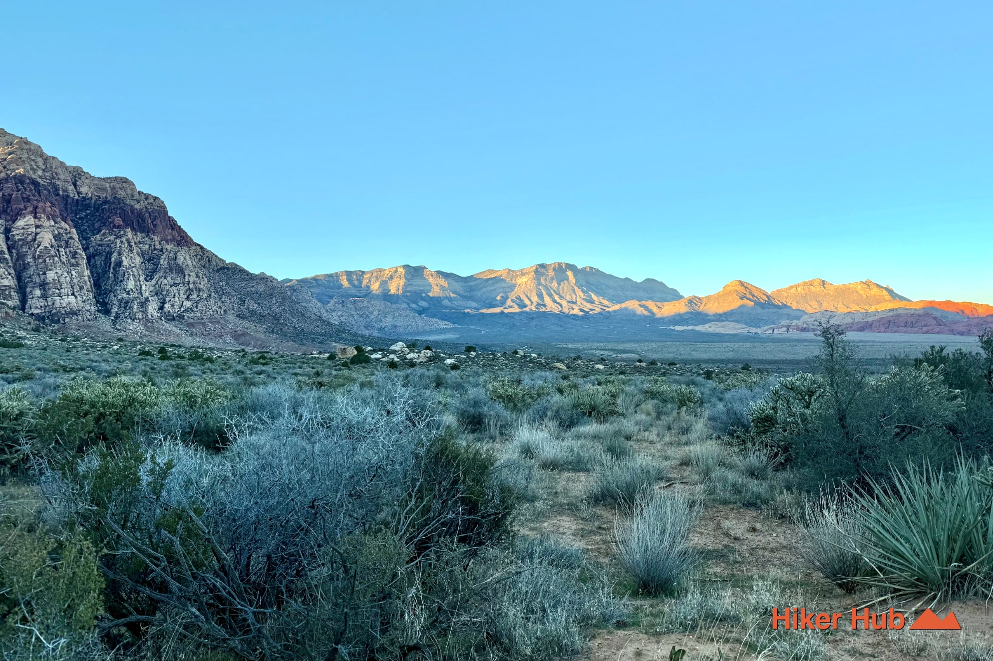 Knoll via Arnight & Oak Creek Canyon Trail desert canyon scenery