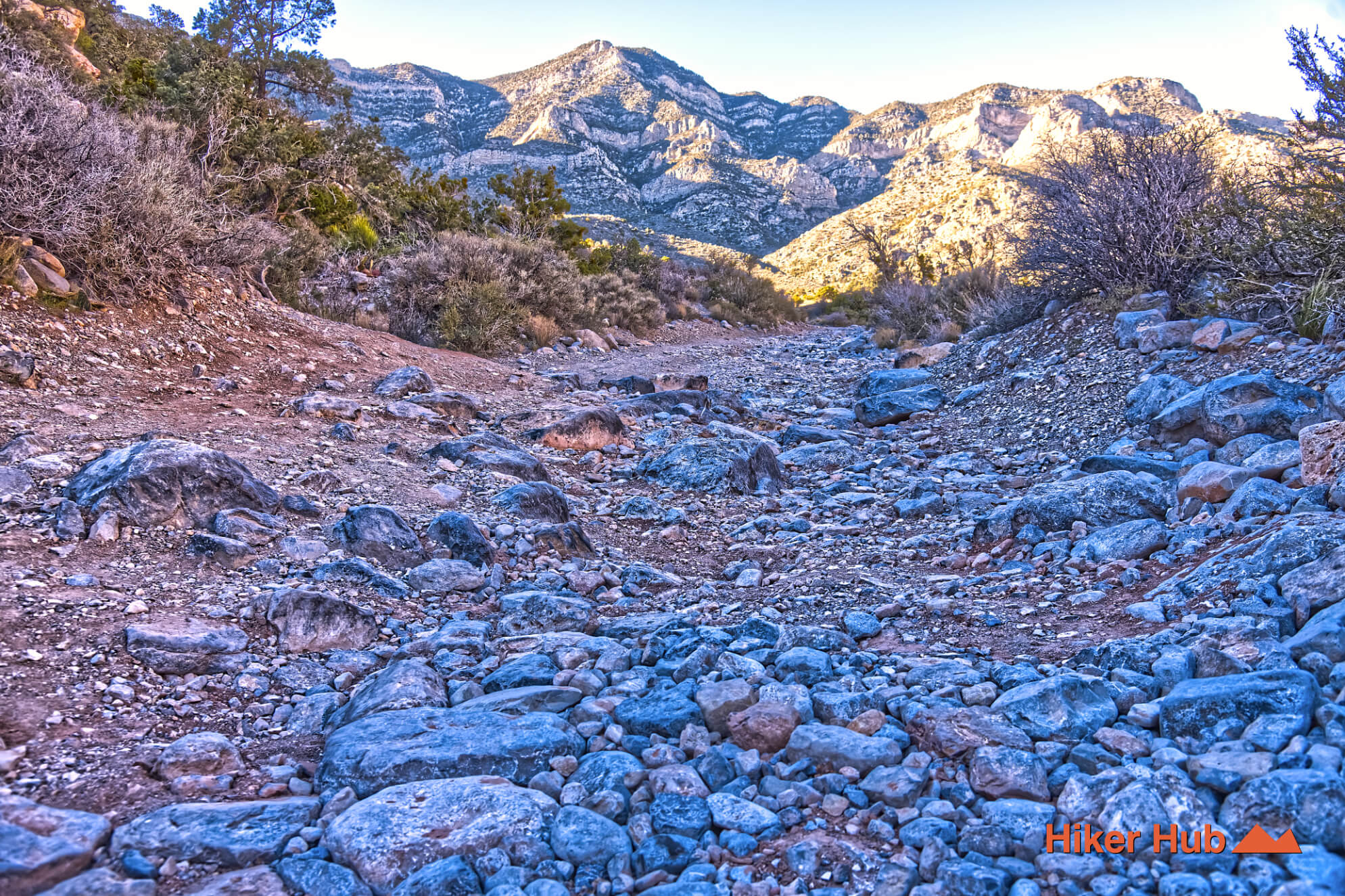 Miner’s Cabin Trail desert canyon scenery