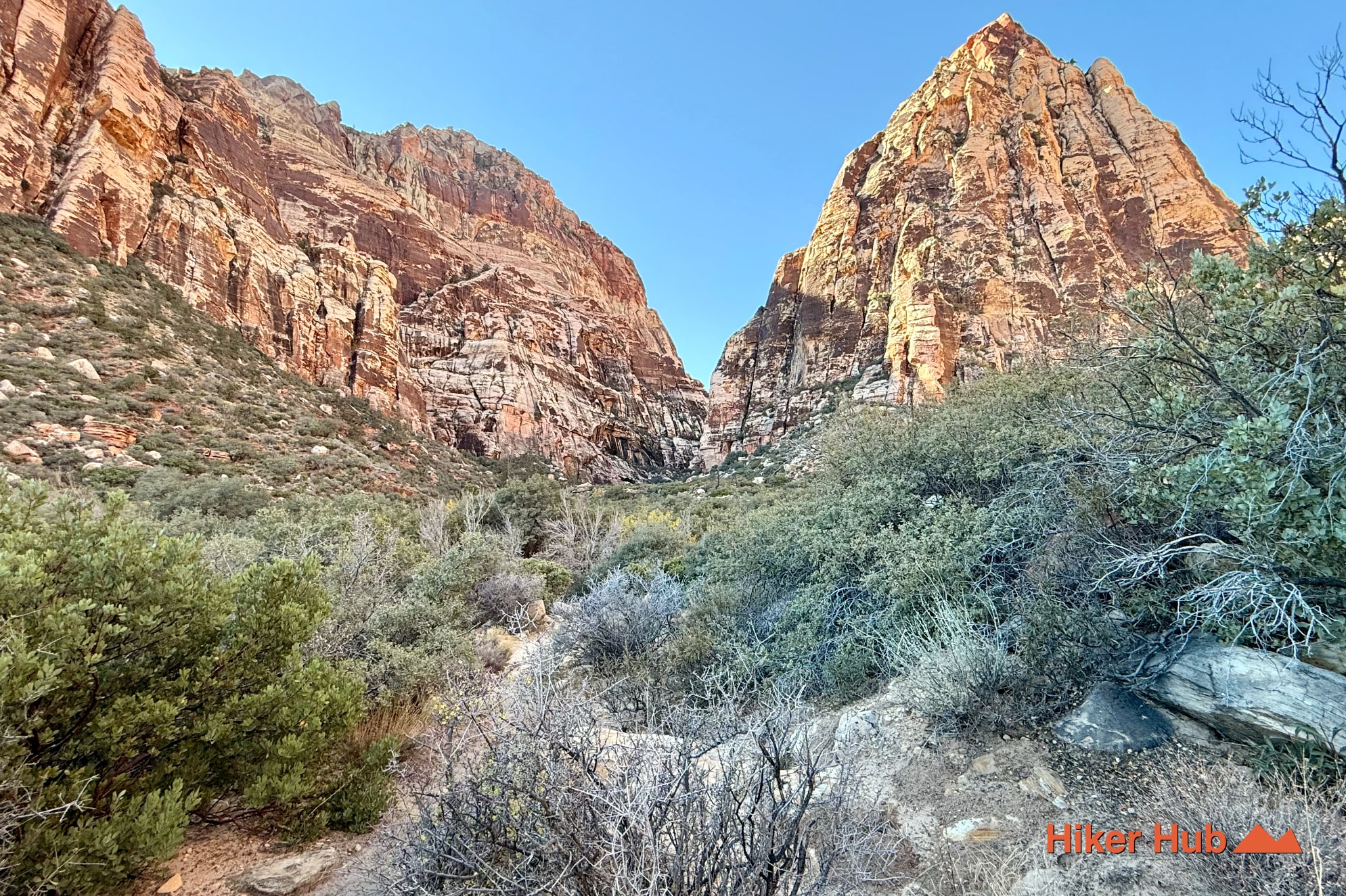 Oak Creek–Pine Creek Canyon Loop (Arnight & Knoll Traverse) desert canyon scenery